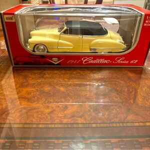 1947 Cadillac series 62 1:18 scale convertible